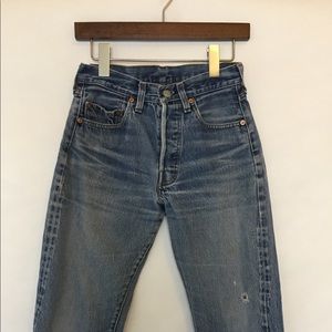 PRICE DROPPED🔥 Redline/Selvedge Levi 501 jeans